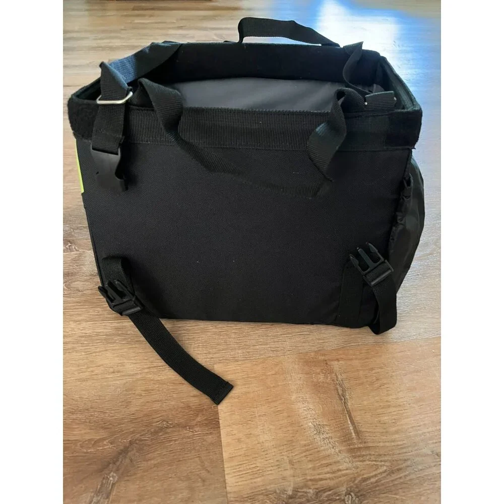 NEW Pet Bicycle Basket For Small Pets Up To 14 Lbs Soft & Secure With Clips To A - Picture 4 of 12